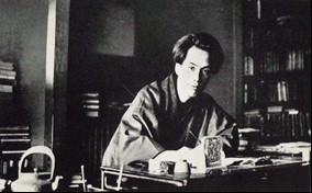 写真：芥川龍之介「近代日本人の肖像」